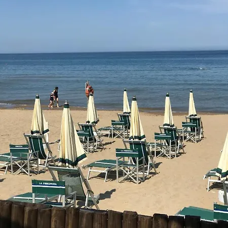 아파트 Casalmare